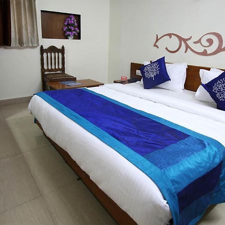 Hotel Campus Ahmadabad Zewnętrze zdjęcie