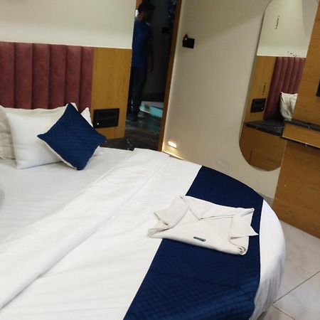 Hotel Campus Ahmadabad Zewnętrze zdjęcie
