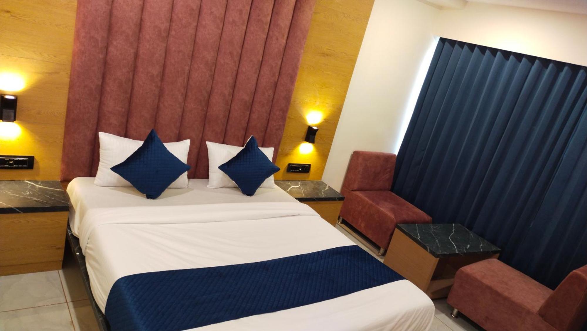 Hotel Campus Ahmadabad Zewnętrze zdjęcie